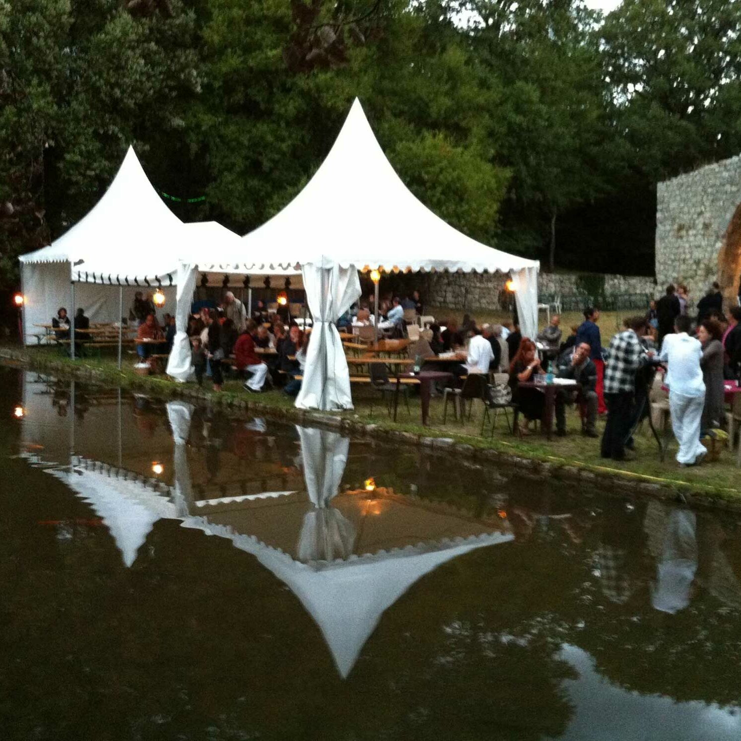 Location de Pagode dans le Gard et l'Hérault