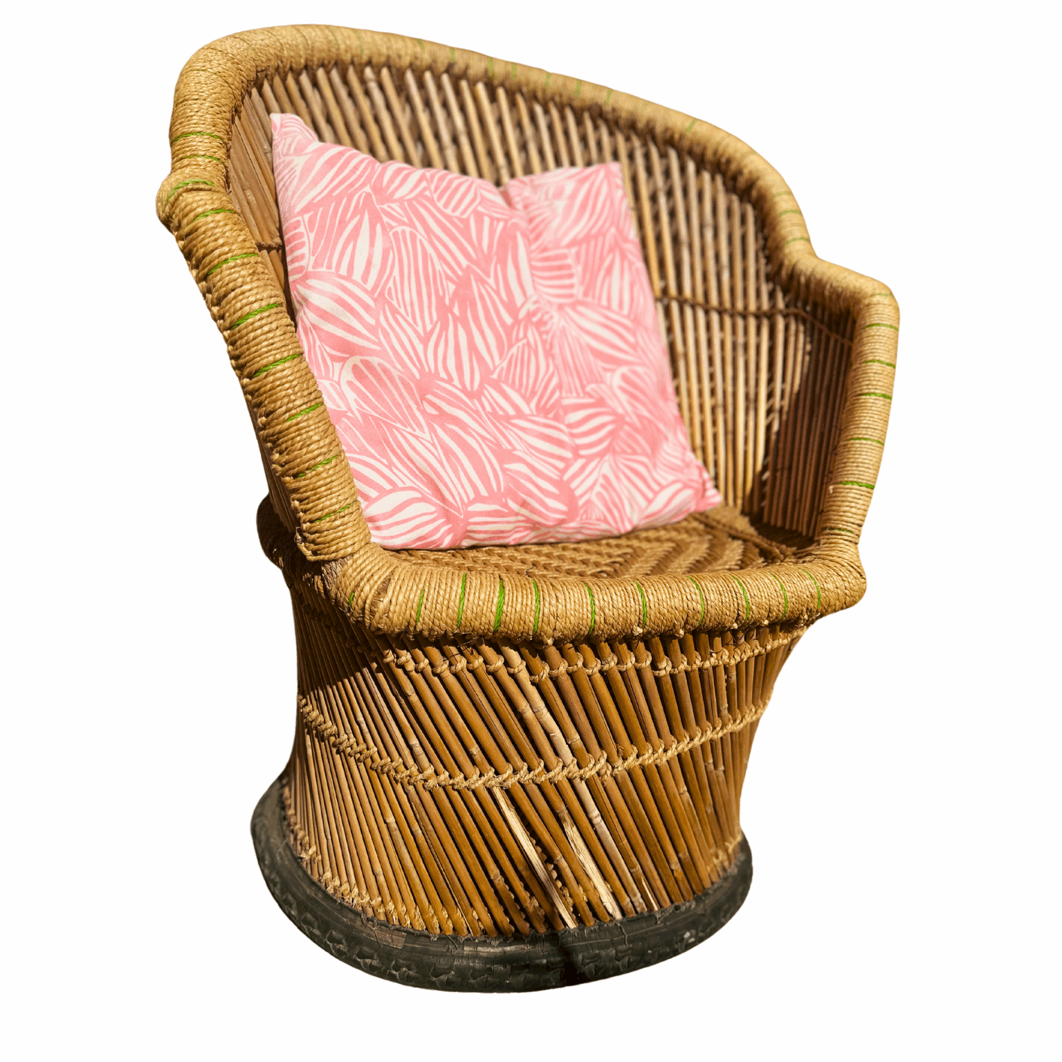 Location mobilier, fauteuil Zamzebe pour vos événements et mariages dans le Gard et l'Hérault