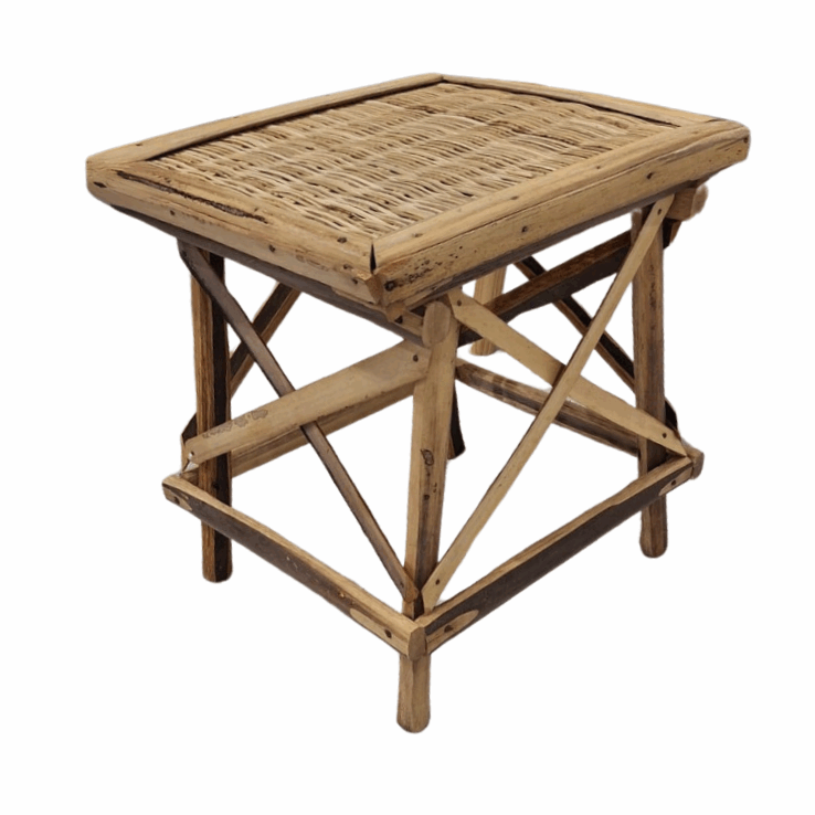 Location mobilier, table basse bambou pour événements et mariages dans le Gard et l'Hérault